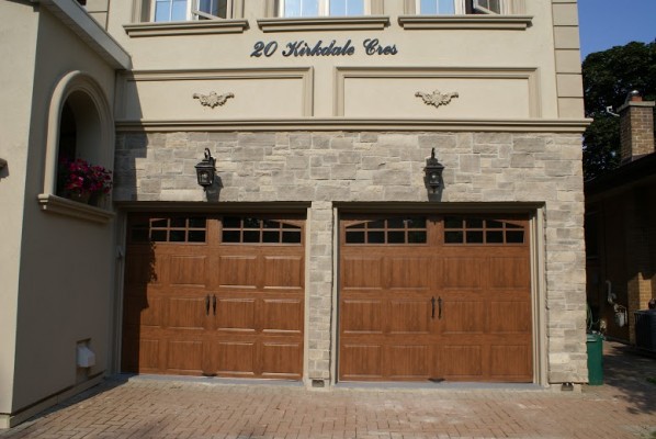 exterior garage door - custom home builders toronto